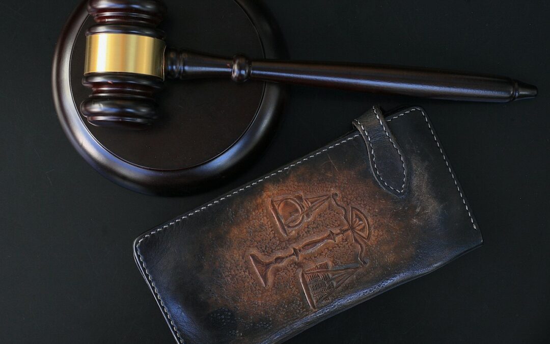 Perbandingan Software Legal Management yang Populer